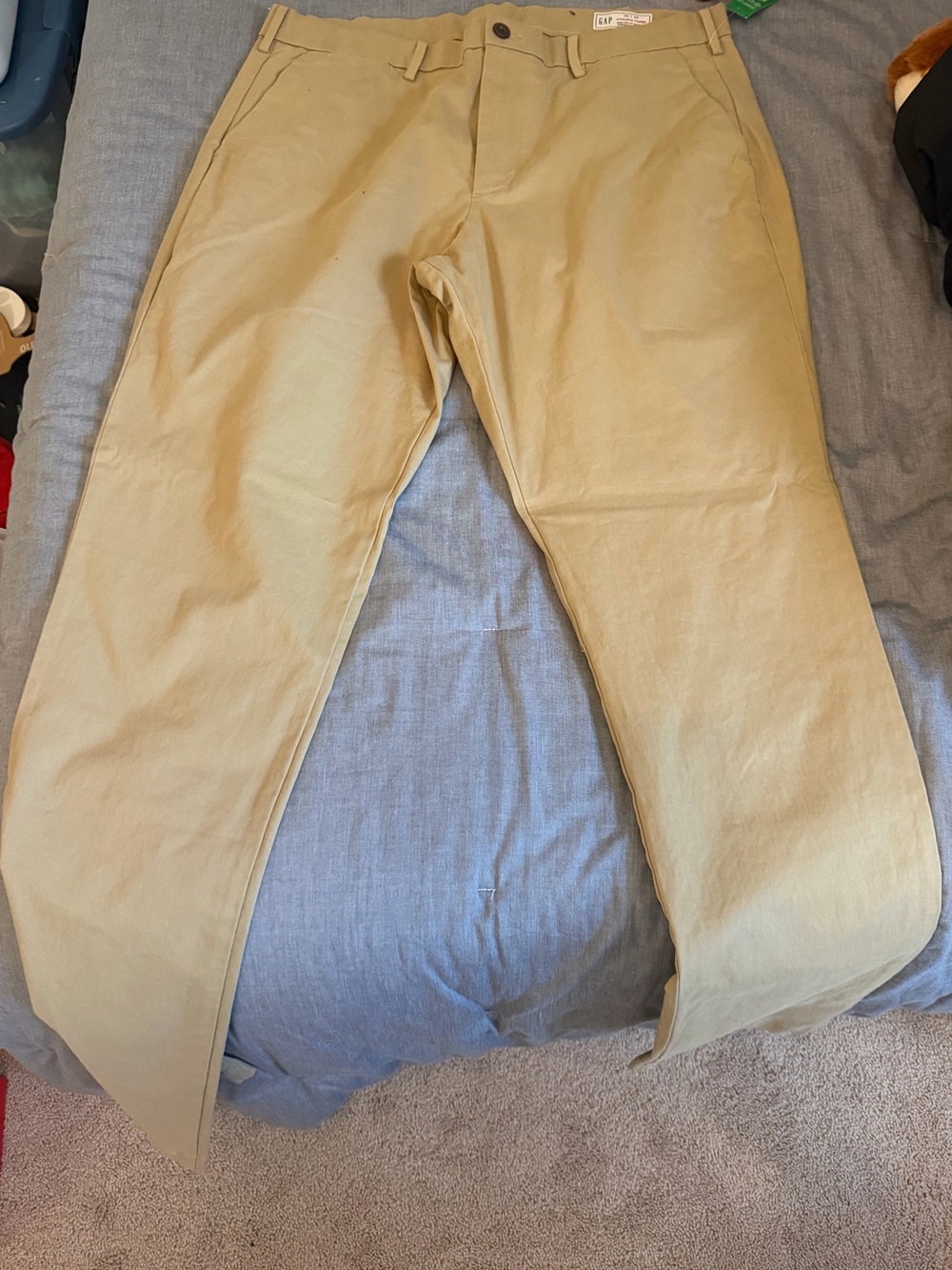 GAP Men's Khaki Tan Chinos